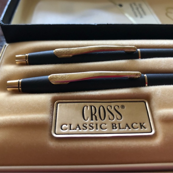 Vintage Cross Classic Black Ball Pen and Mechanical Pencil Set - Picture 3 of 9